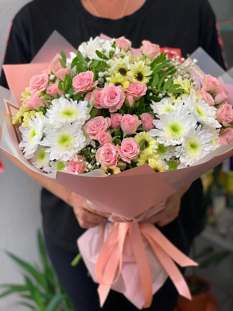 Букет цветов из: Розы и Хризантемы в Новощербиновской