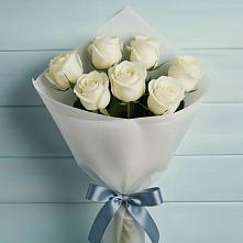 Букет 7 Белых роз Эдлесс Лав в Новощербиновской