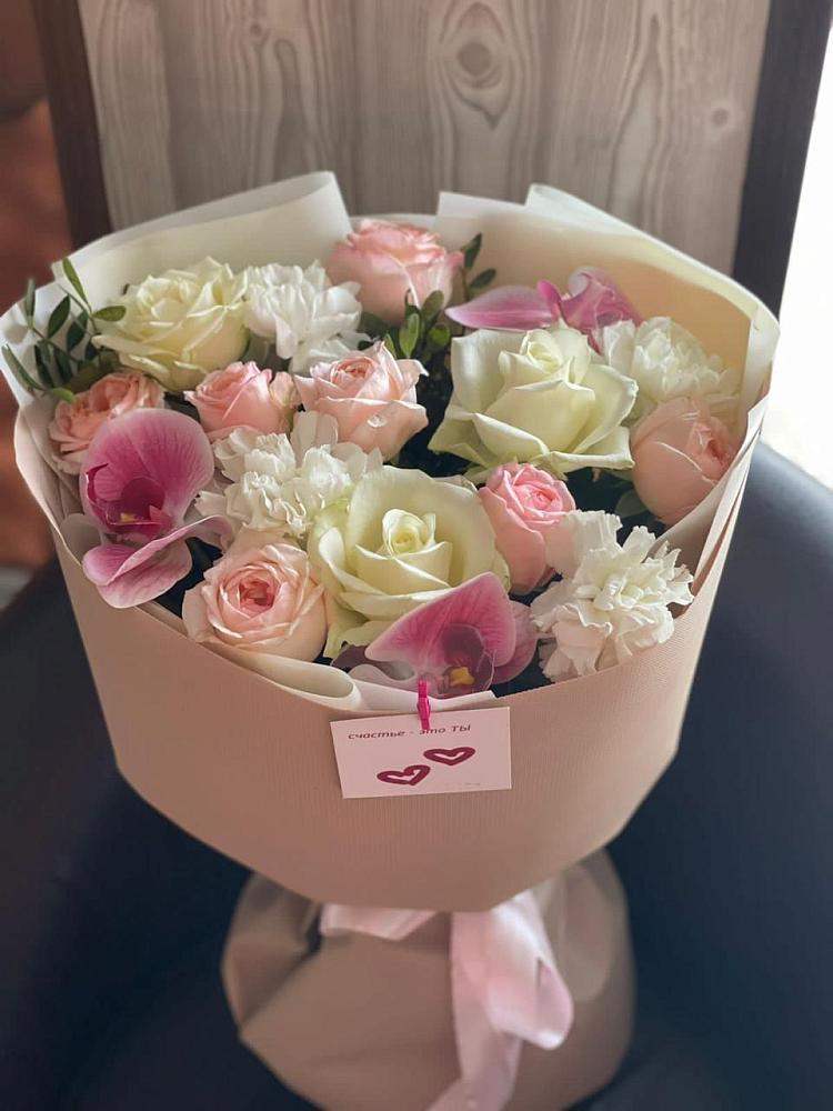 Букет цветов из: Орхидеи, Розы и Гвоздики в Новощербиновской