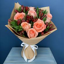 Букет цветов из:  Розы и Альстромерии в Новощербиновской
