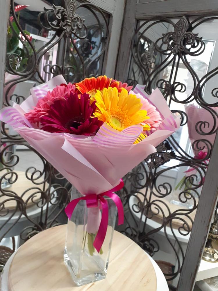 Букет цветов из: Герберы в Новощербиновской