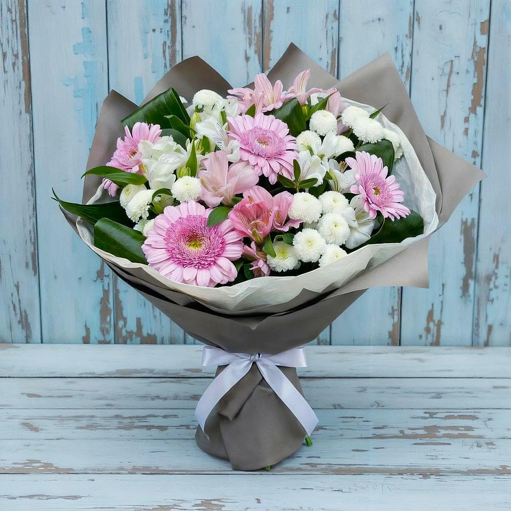 Букет цветов из: Герберы, Альстромерии и Хризантемы в Новощербиновской
